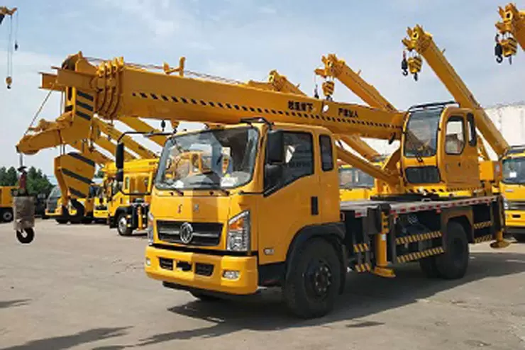 Mining machine